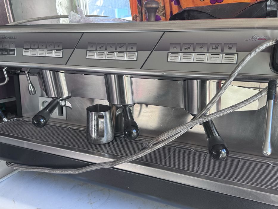 Кофеаппарат сатылады