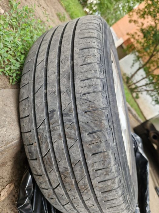 Продам шины с диском