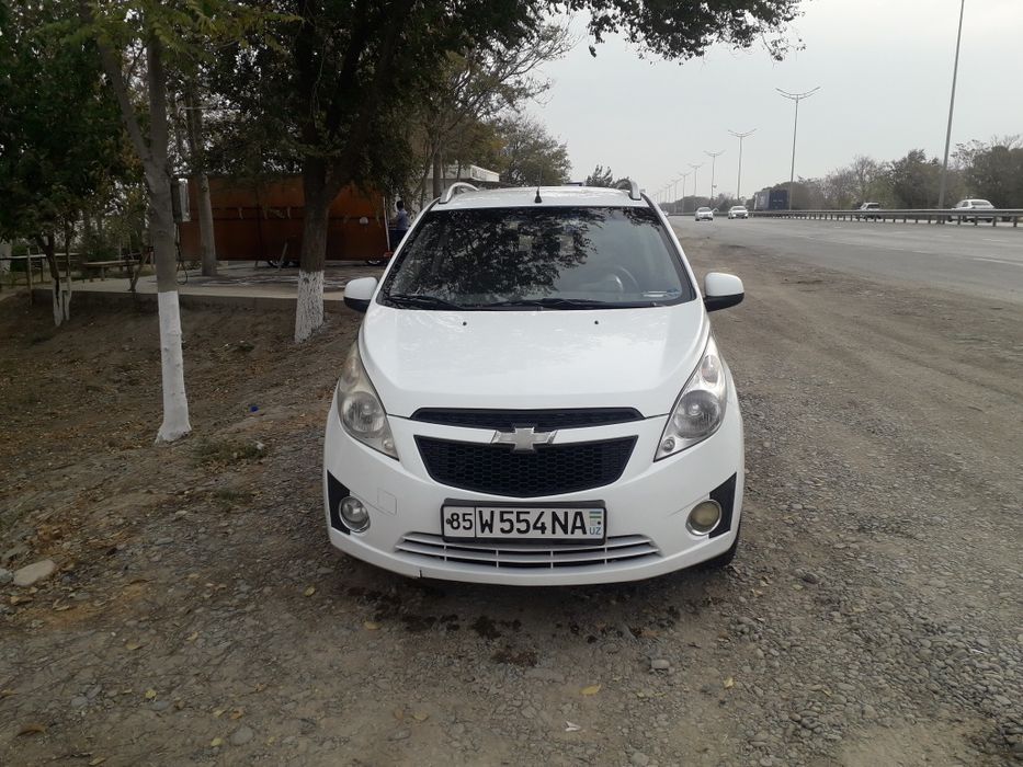 2010 spark kansioner metan gaz navoi aeroportda