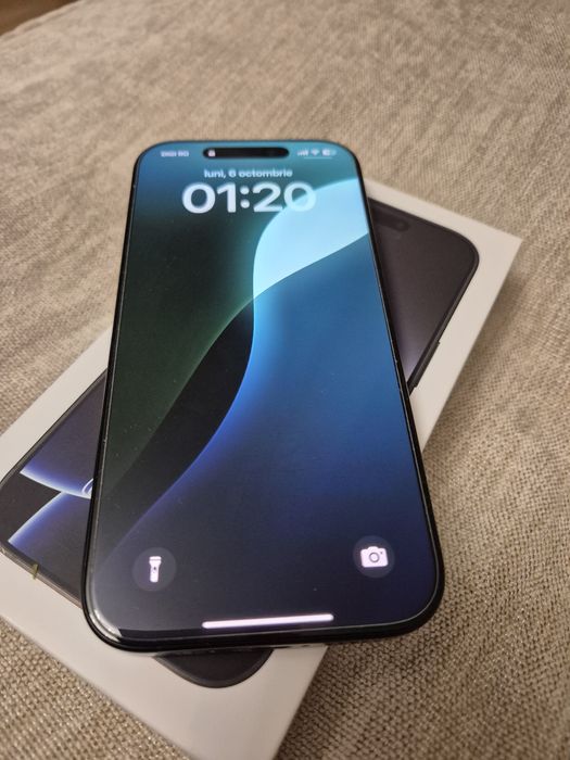 Iphone 16 Pro black ca nou impecabil 100% baterie in garantie
