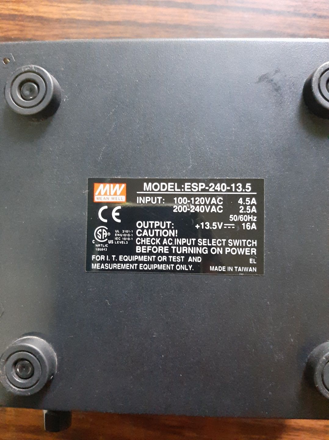 Блок питания 13.5 volt 16 A