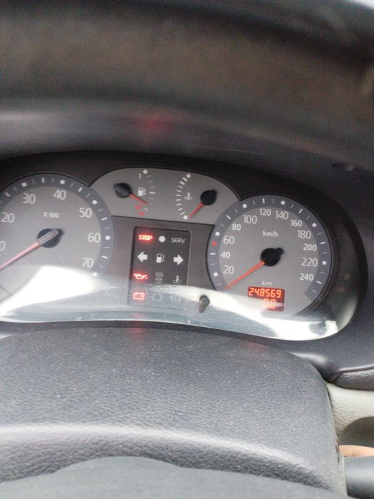 Vând Renault clio 2