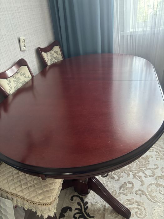 Продам стол обеденный в хорошем состоянии,