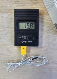 Цифров промишлен термометър със сонда -50 - 1300 'C