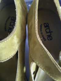 Pantofi noi piele  nabuc firma ARCHE nr38 fabricați in Franța.