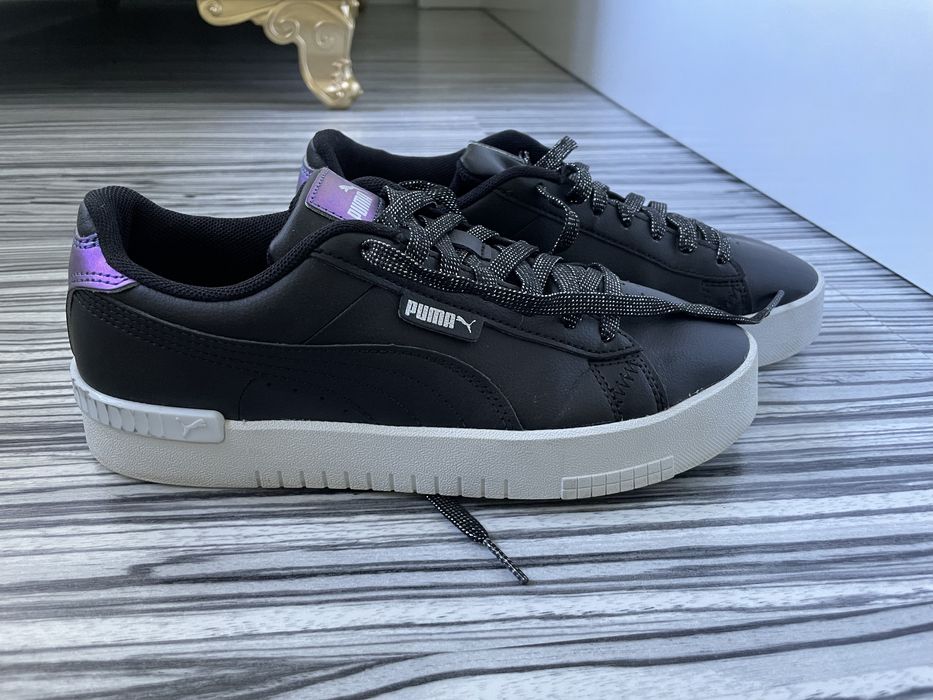 Маратонки на PUMA