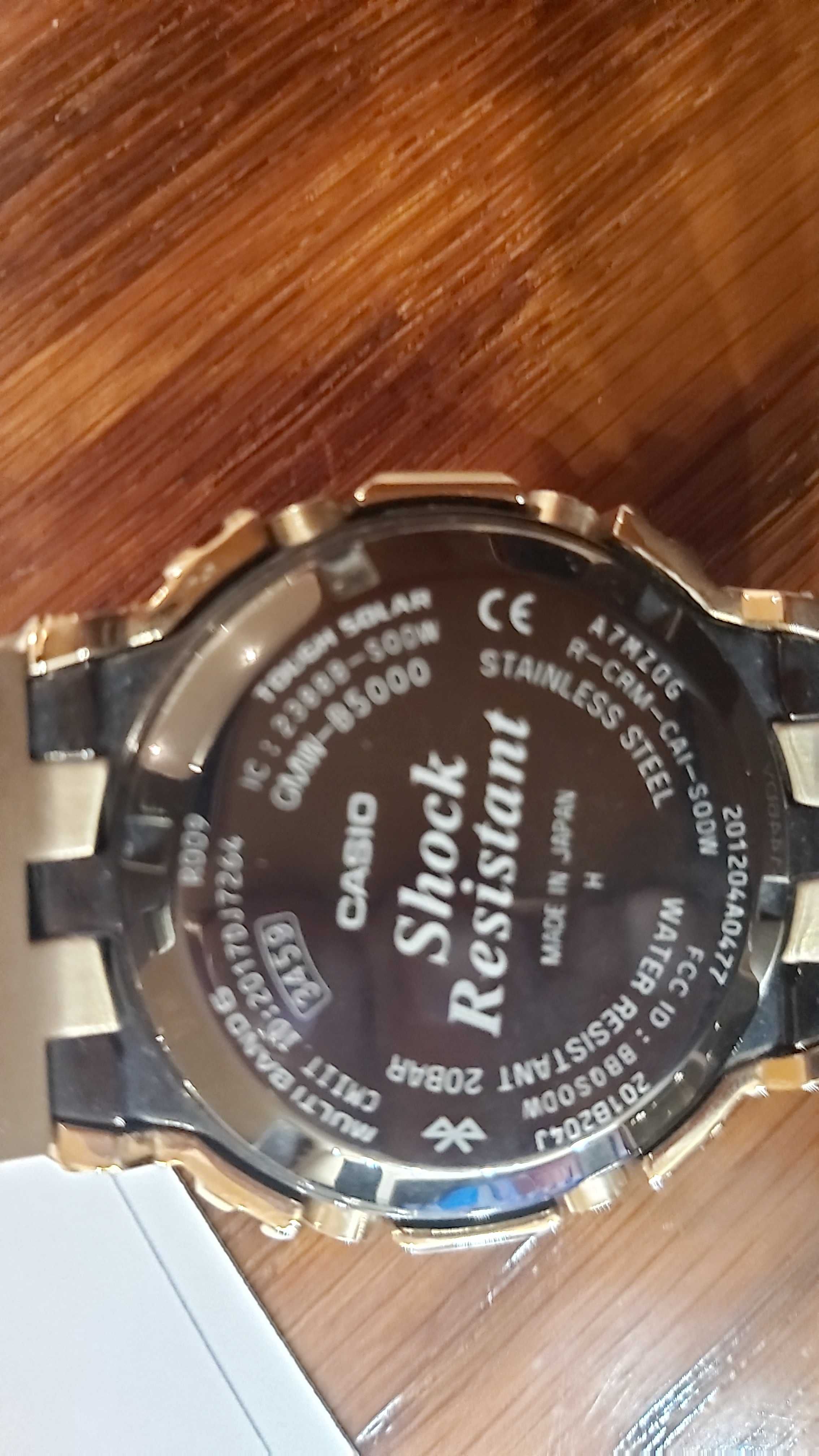 Продавам мъжки часовник Casio G-Shock GMW B5000D 3ER