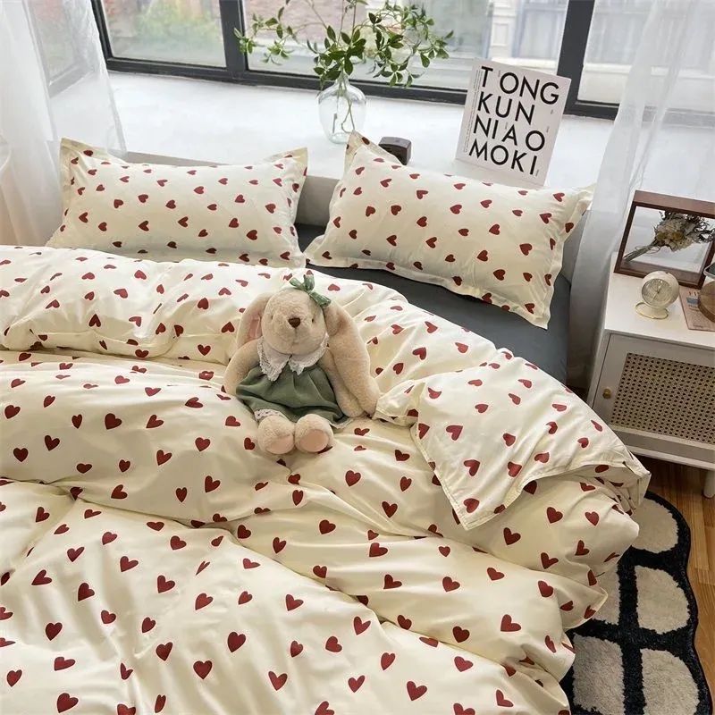 Романтичное ,красивое 2х спальное  постельное  белье  для вашего  дома