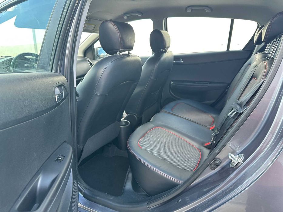 Hyundai i20 1.6 Diesel 116 Cp 2010