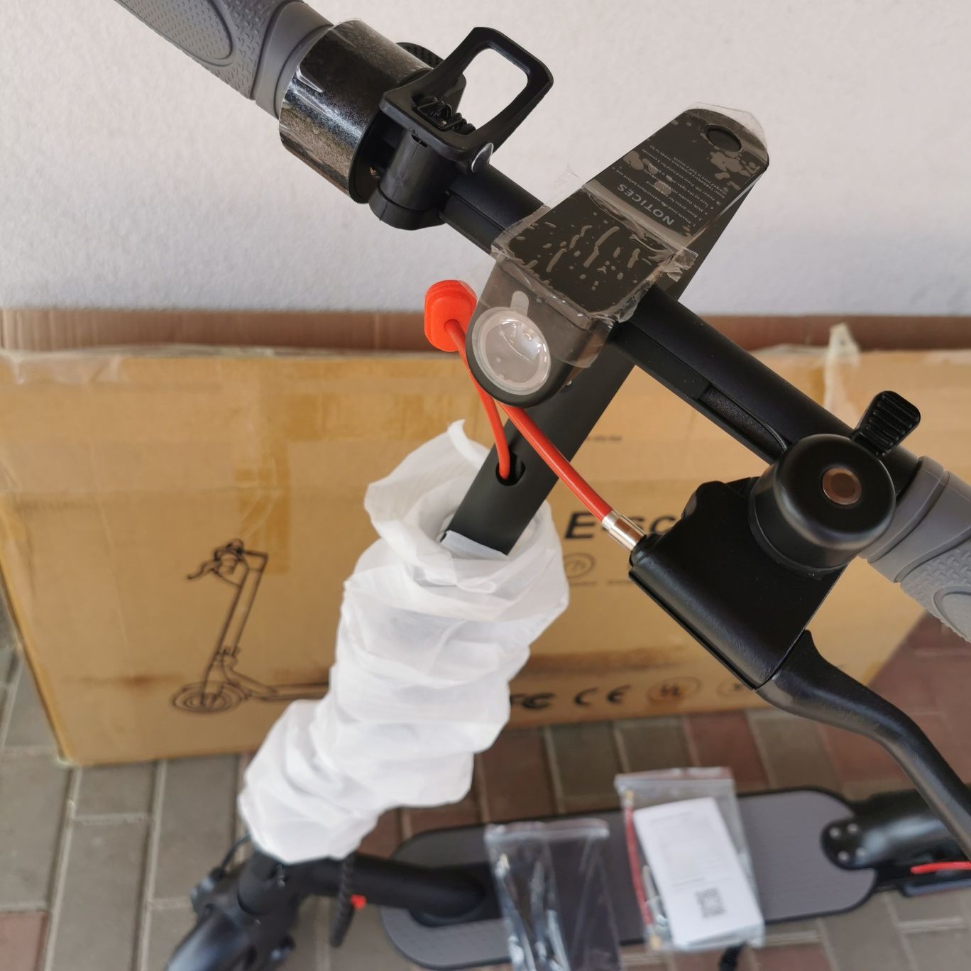 Trotinete electrice 350 W Noi