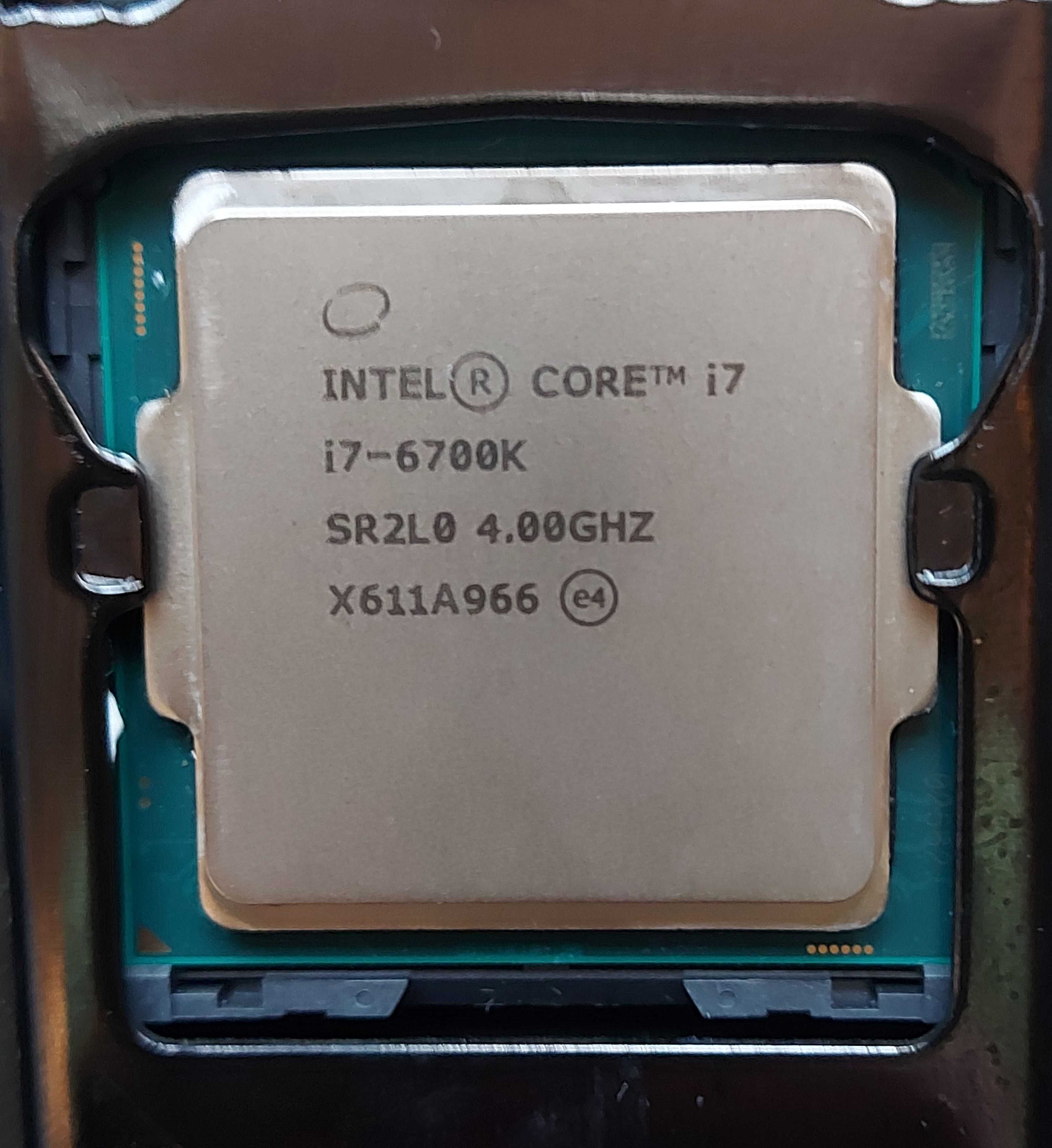 OFERTA  i7 6700K 4.0GHz + ASUS MAXIMUS VIII HERO + Cooler IdCooling