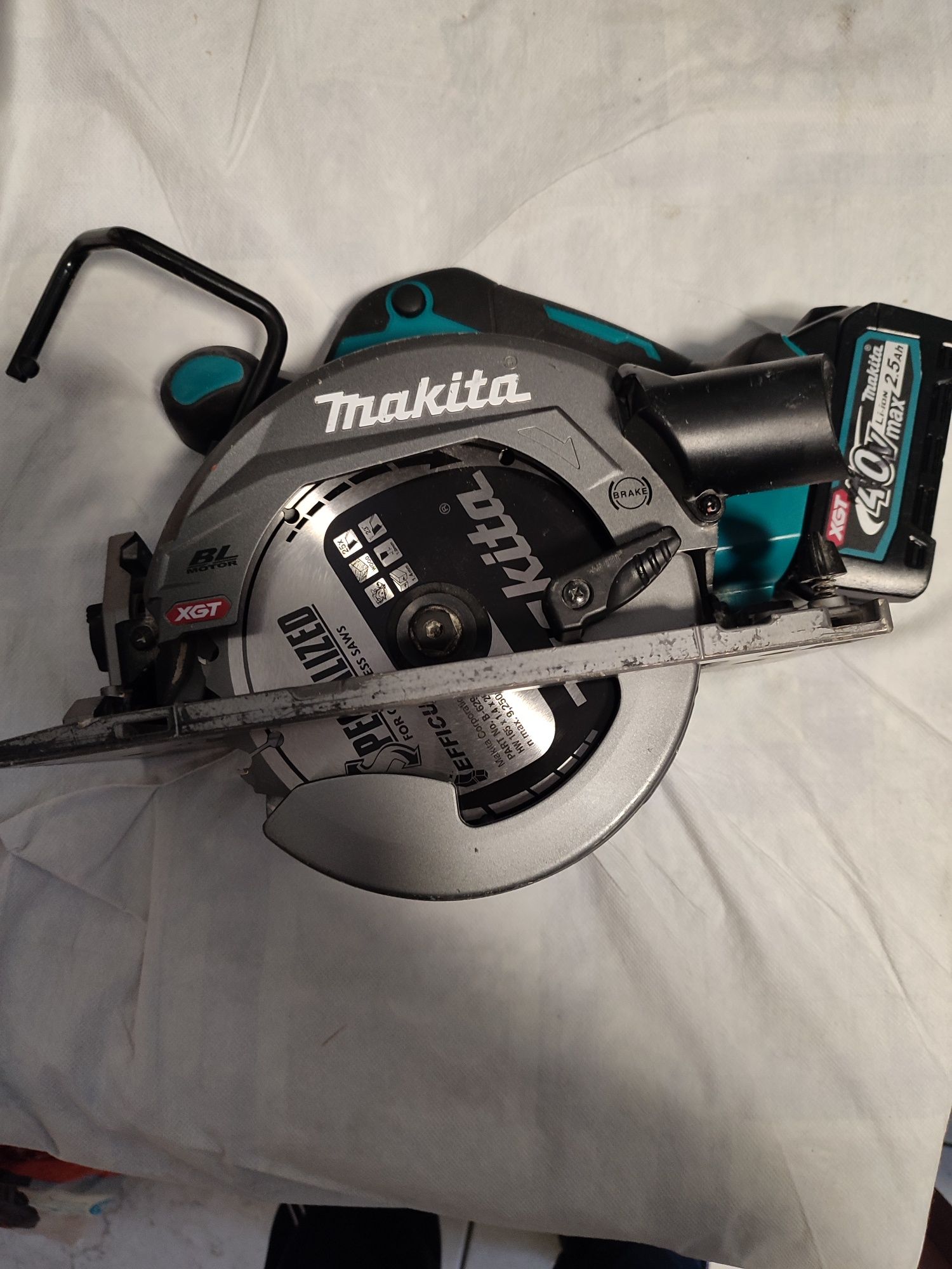 Circular Makita hs012 g,40 v cu acumulator