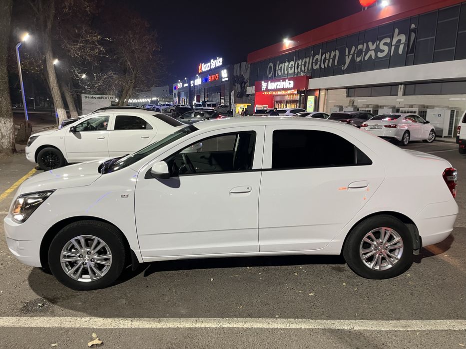 Кобальт 2025 автомат сотилади