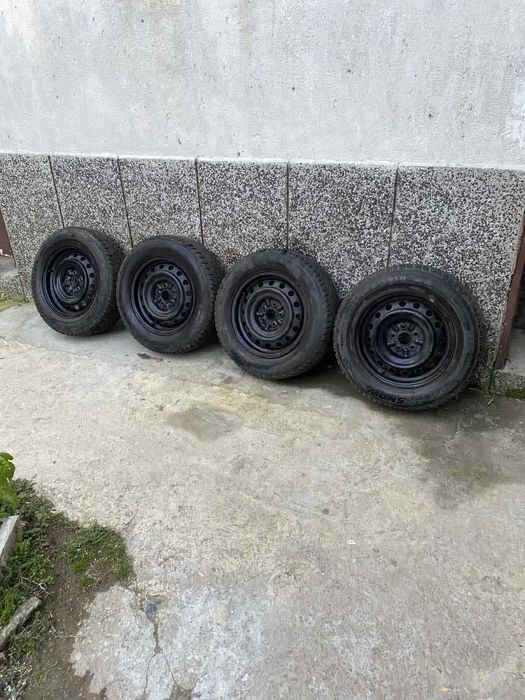 195 65 15 4 броя гуми Riken 9.5мм грайфер с джанти  5x100