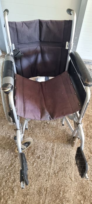 Scaun dizabilități + wc mobil