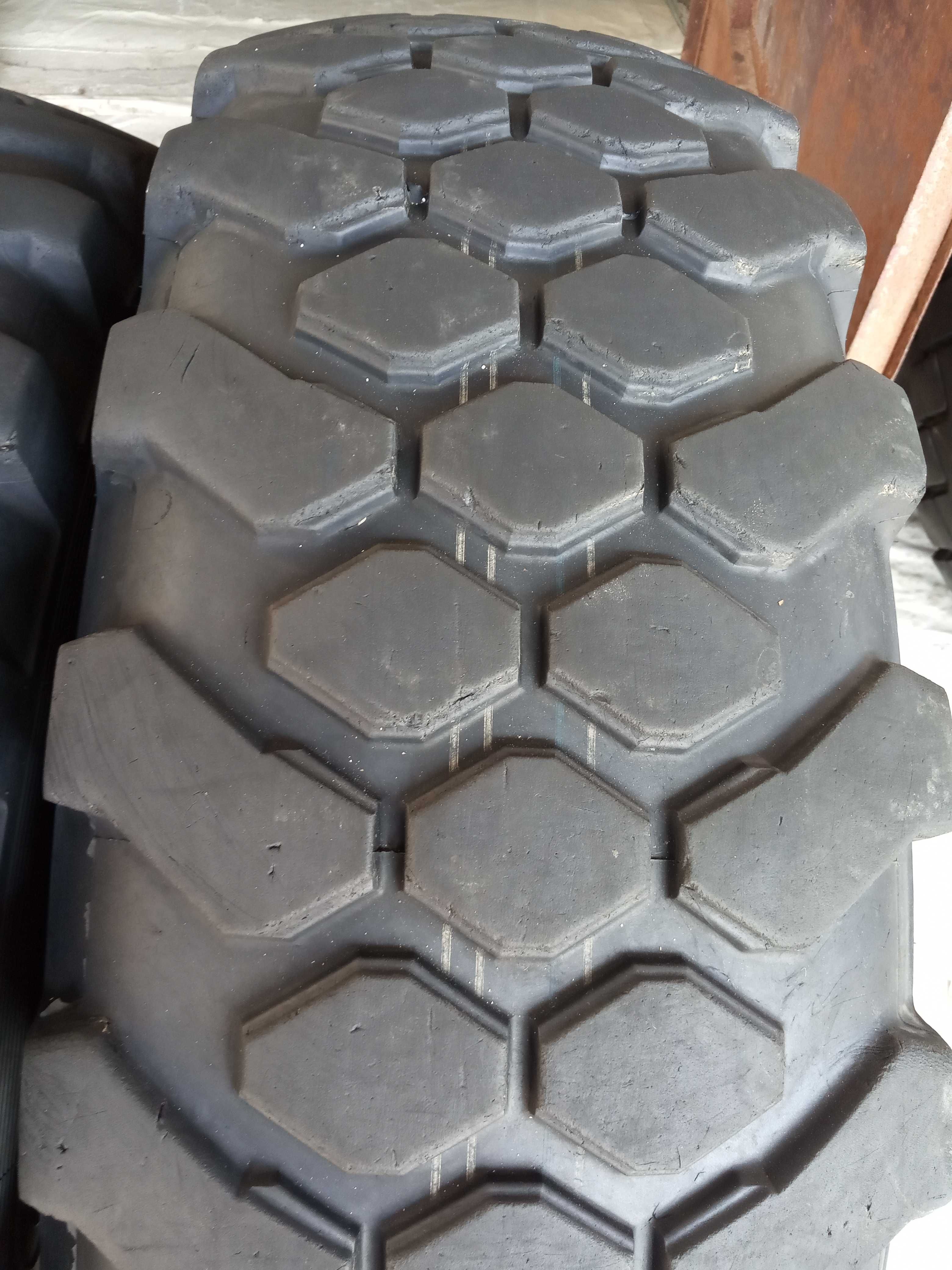 2 Тежкотоварни гуми 12.5R20 -> 335/80R20 Continental MPT80 147J 22PR