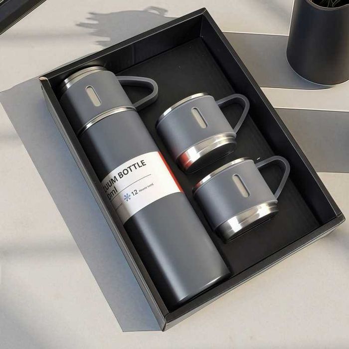 Нов Комплект Термос с Чаши