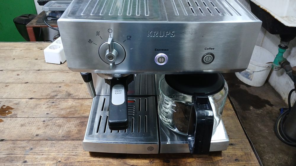 Кафе машина с ръкохватка