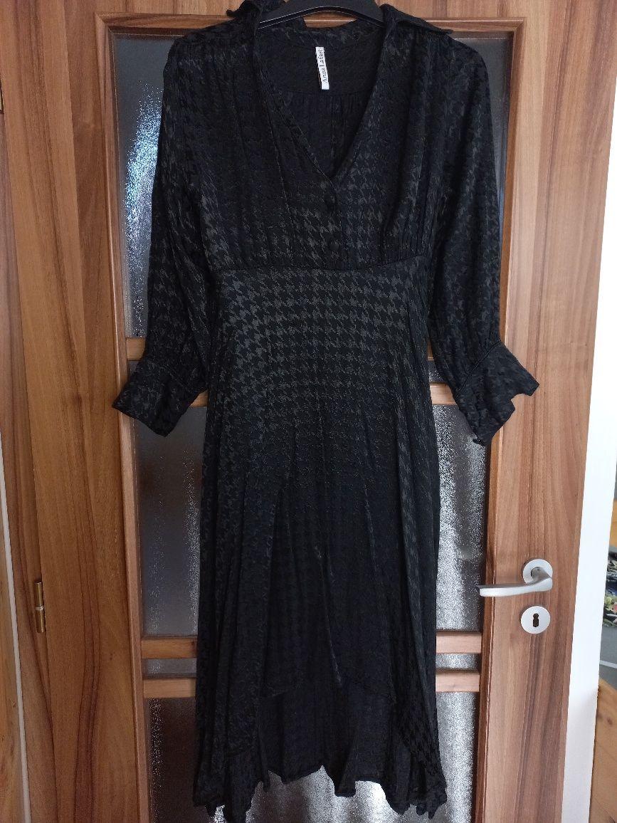 Rochie neagra femei