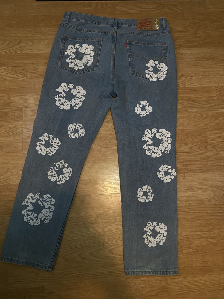 vand blugi Levis 501 x Denim Tears (model foarte rar)