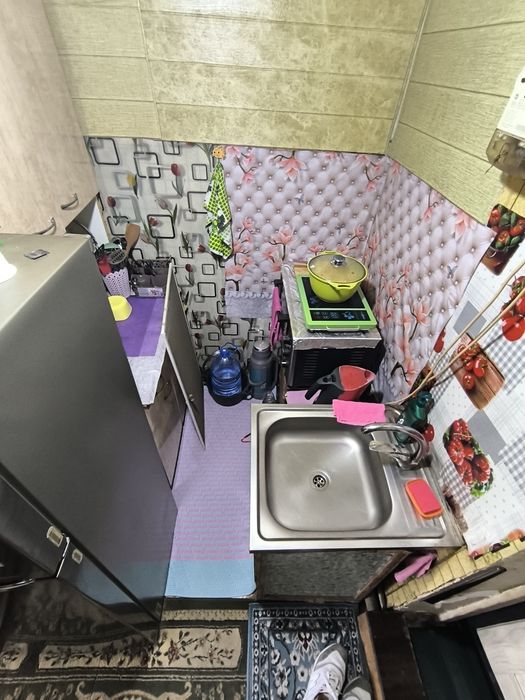 Срочно продам Свою комнату в большом общежитии 3/4 кирпич 21 м². Акфа