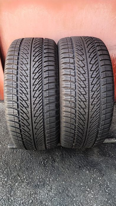 2бр. зимни гуми 235/45/17 GoodYear Ultra Grip 8 Performance