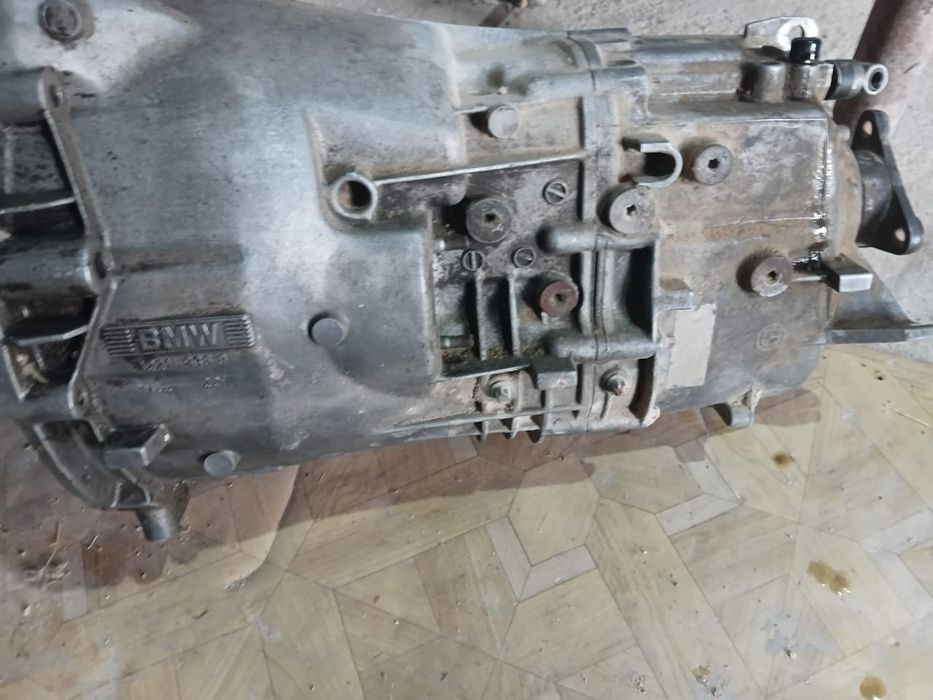 Каробка сатылады 2.5 БМВ