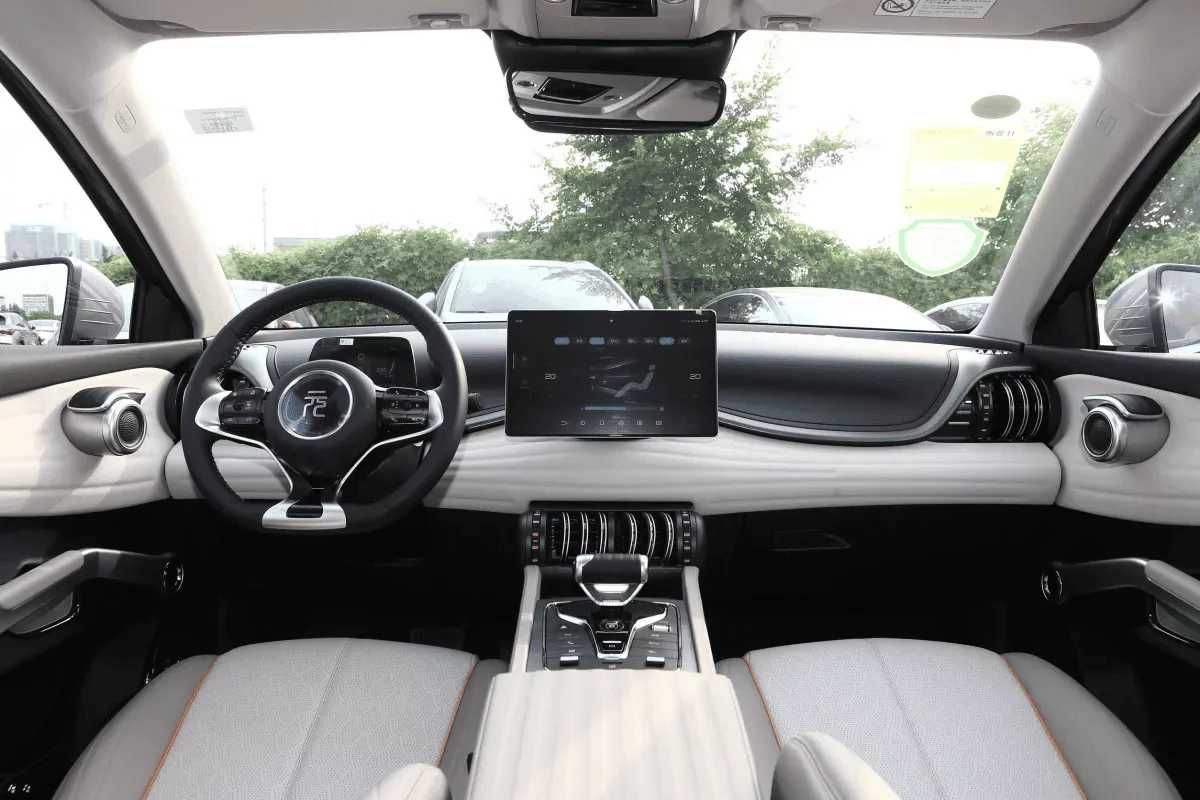 Byd Yuan Plus 5 pozitsiya Full Naxt va Nasiya Savdo