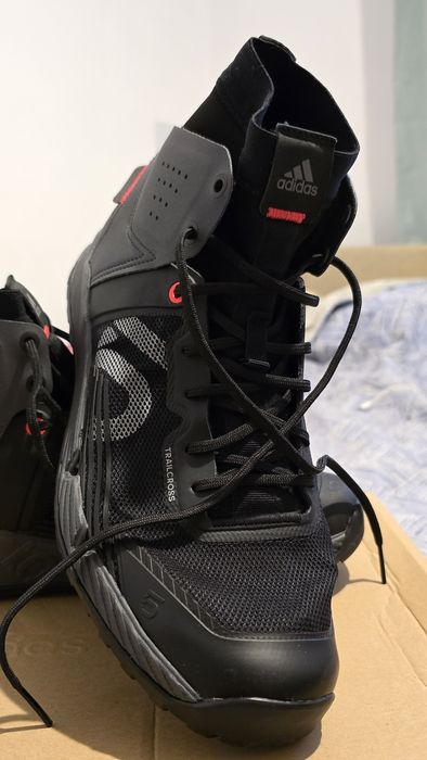 Adidasi FiveTen x Adidas Trailcross mid
