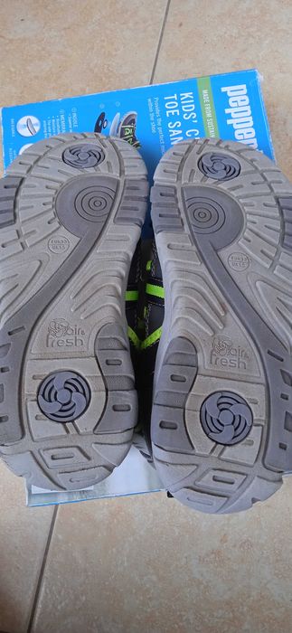 Кецове Кауфланд и затворени спортни сандали Лидл и джапанки