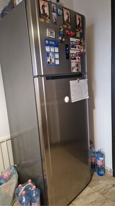 Combina  frigorifica Ariston