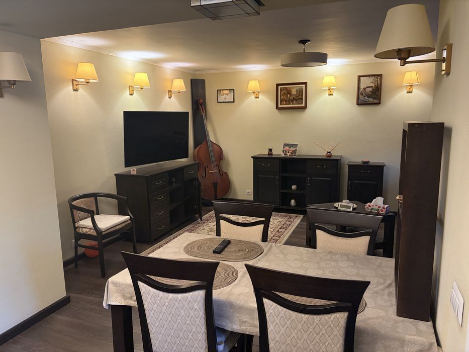 Vand apartament 3 camere et 1 Scriitorilor