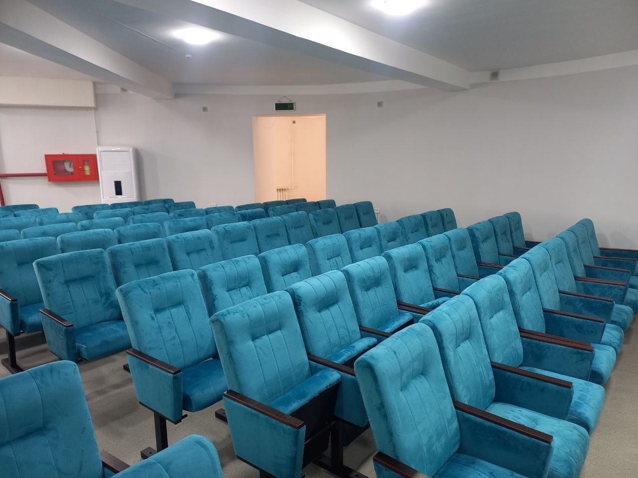 Стулья от произврдителя