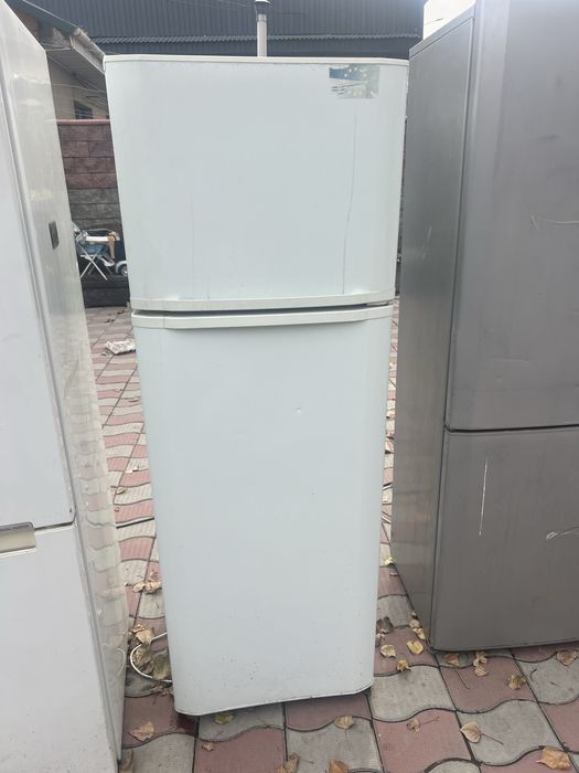 Продам холодильник