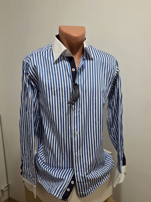 Cămașă cu butoni nouă cu etichetă