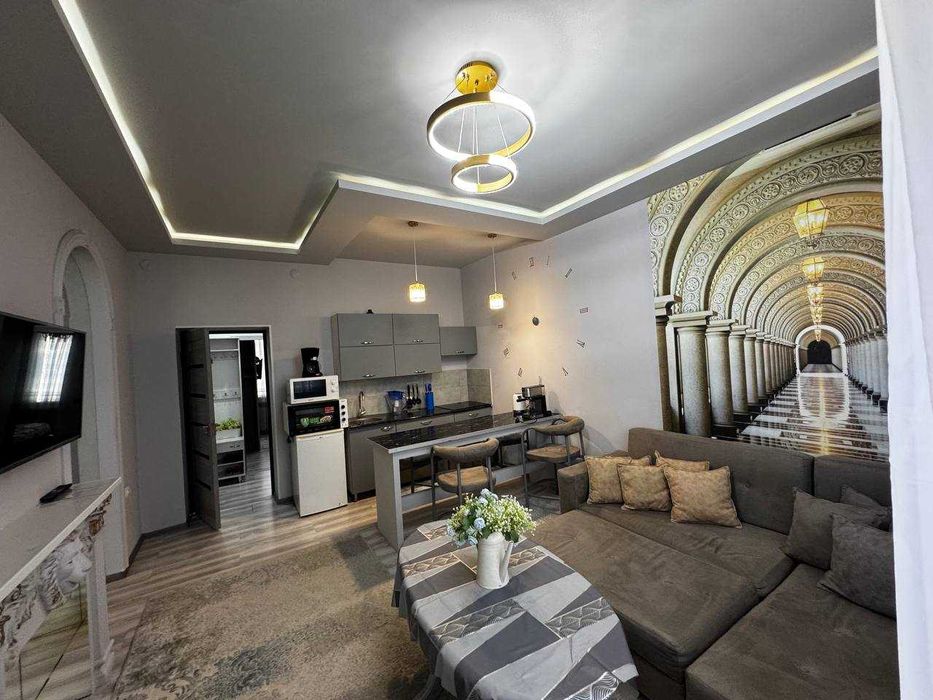 Срочно Сдаётся Ц-1! 2-х комнатная на 3 этаже! 50м2! По сниженной цене!