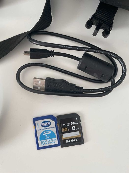 Фотоапарат Sony DSC-H300, 20.1MP + Чанта + 8GB + 2GB карти