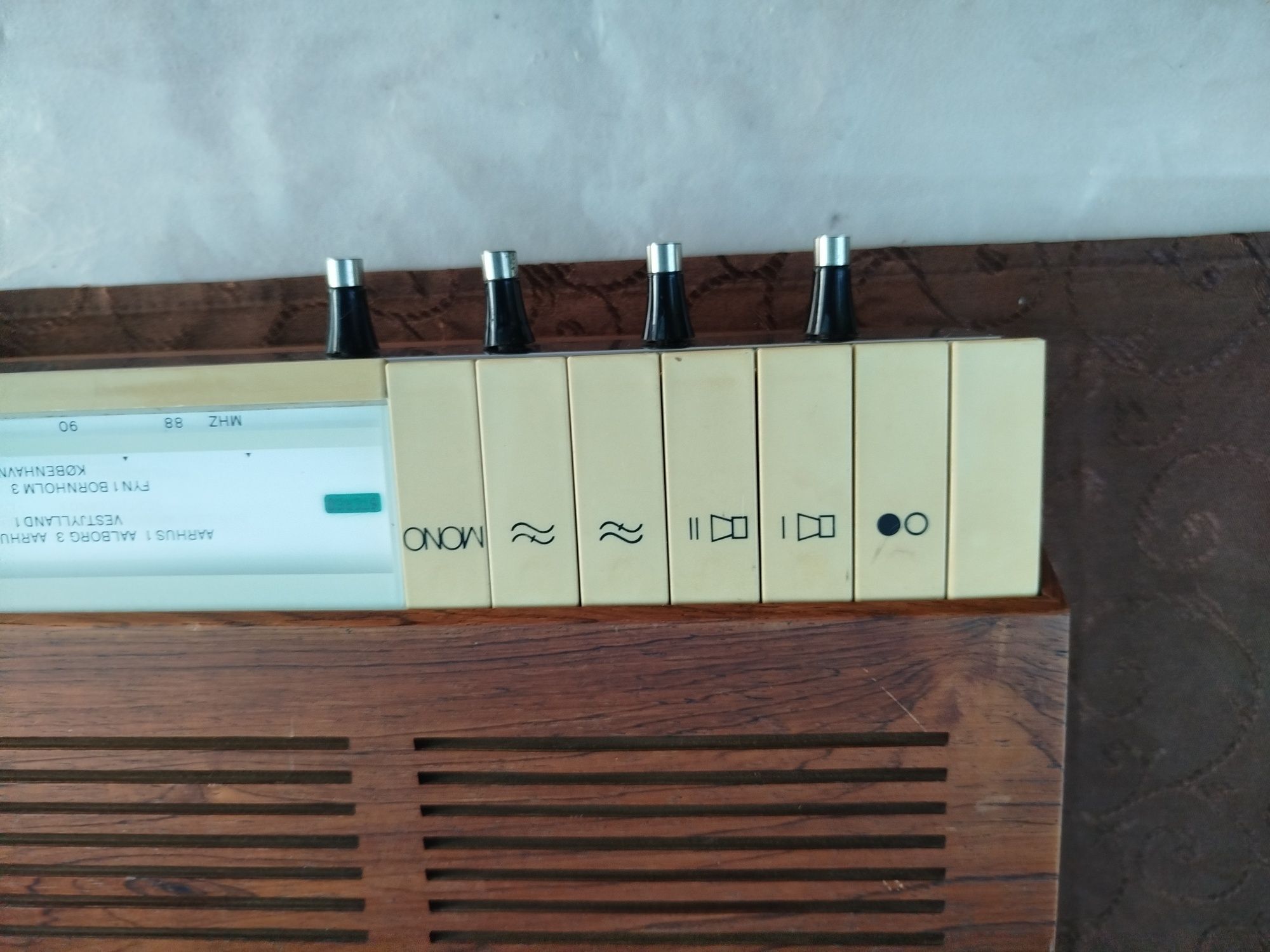 Amplituner B & O- Beomaster 1000