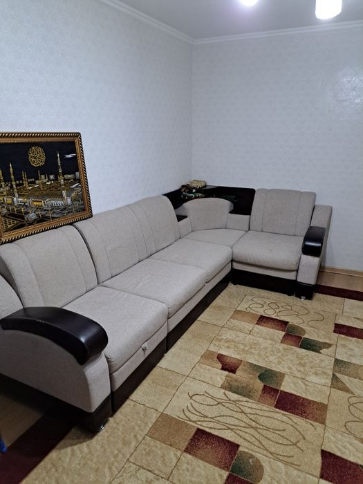 Продам диван бу 310 /130. В хорошем состоянии. Торг в разумных предела