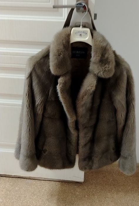 Продам норковую шубу