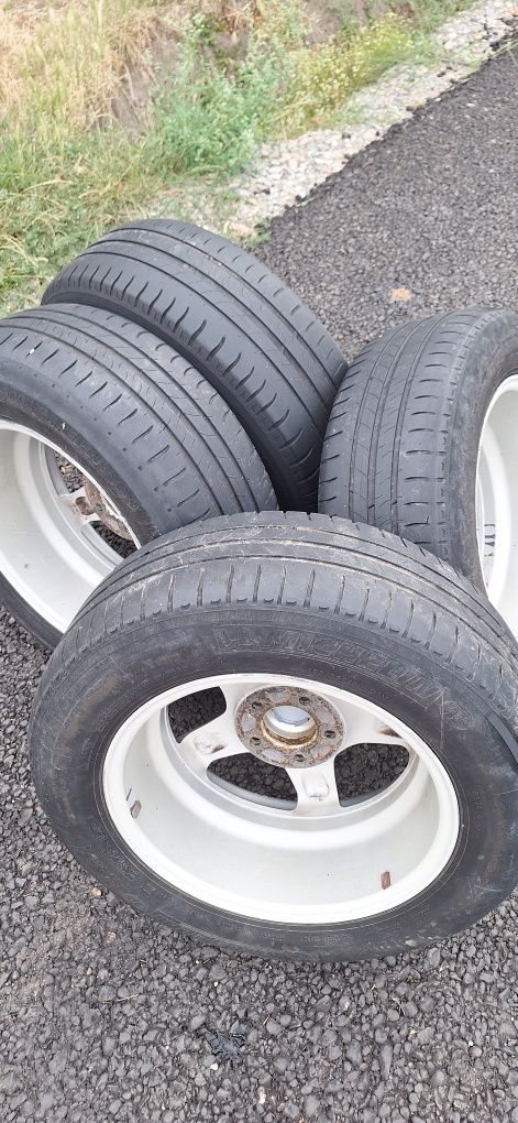 Set jante aliaj cu anvelope vara Michelin 195/65/R15
