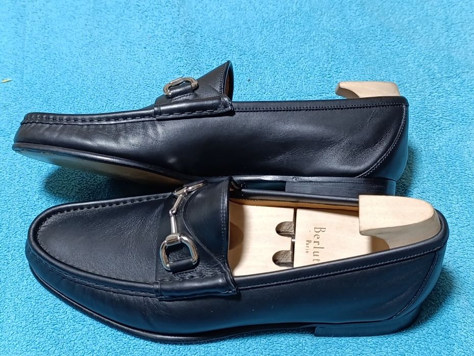 Pantofi Gucci de piele