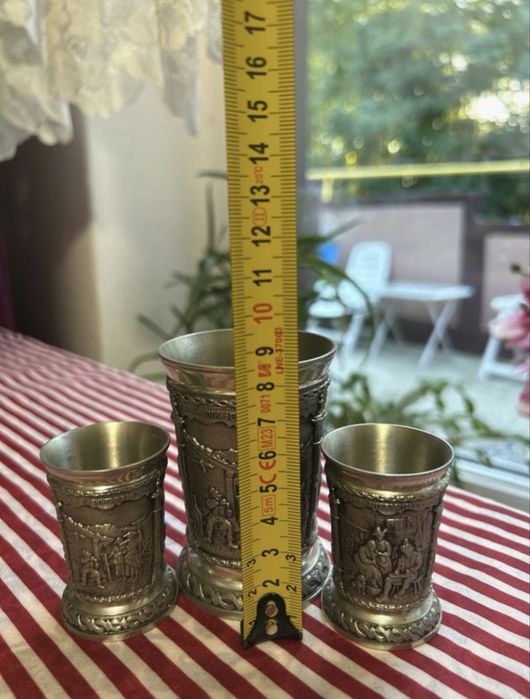 3 pahare vechi obiecte decorative