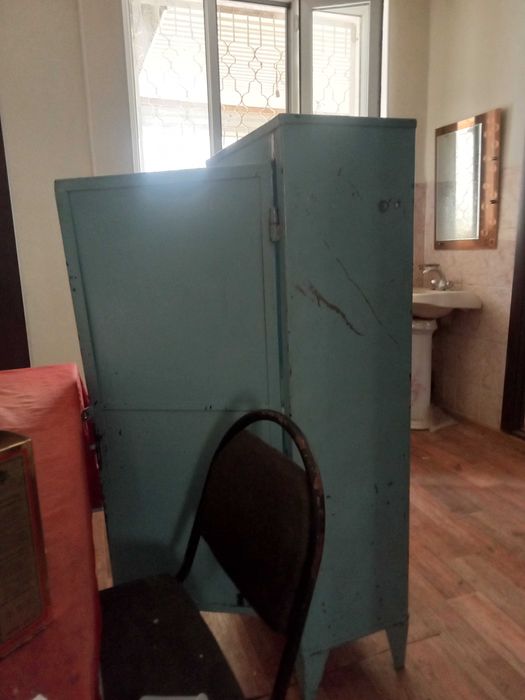 Шкаф металлический