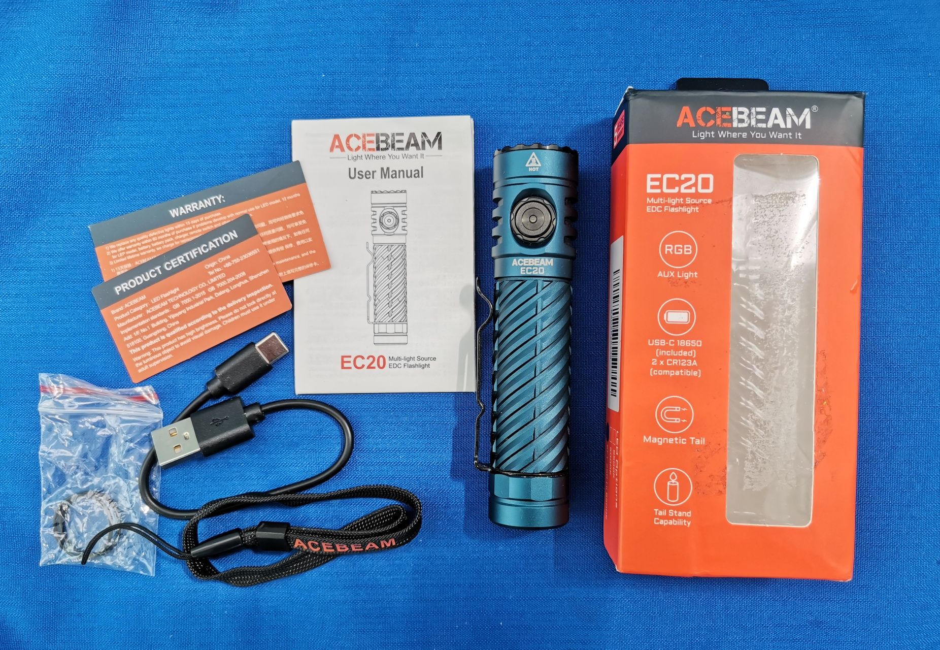 Качествен EDC фенер Acebeam EC20