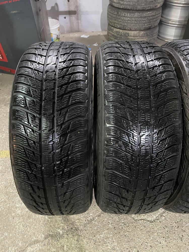 Anvelope de iarna 235/60R17 Nokian WRSUV3