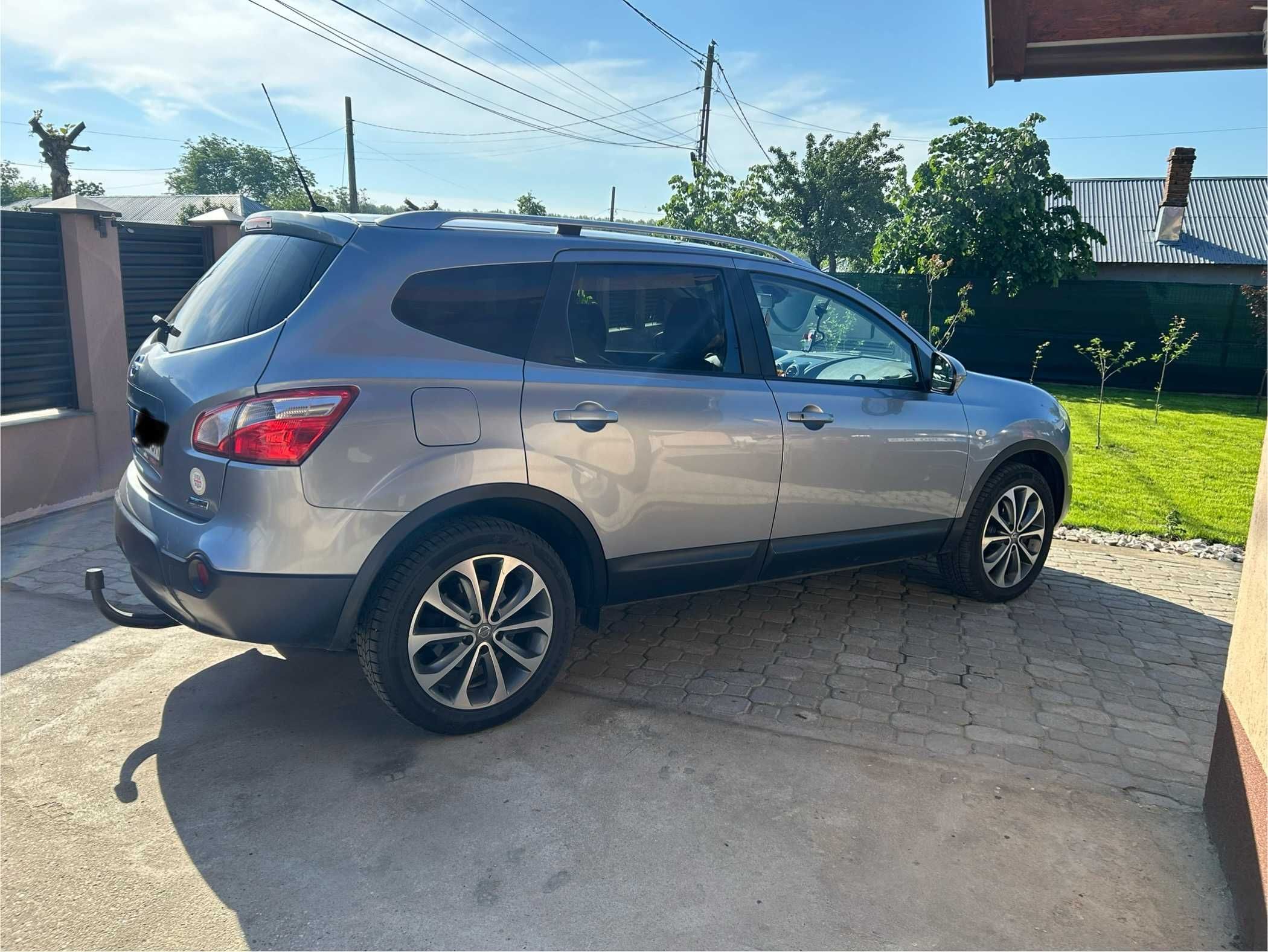 Nissan qashqai 2+