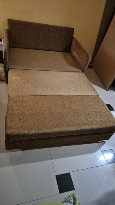 Разтегателен Диван