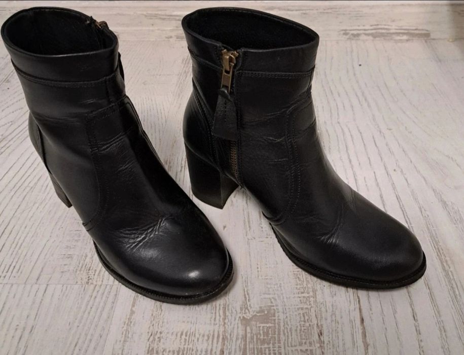 Ghete din piele Bueno Istanbul