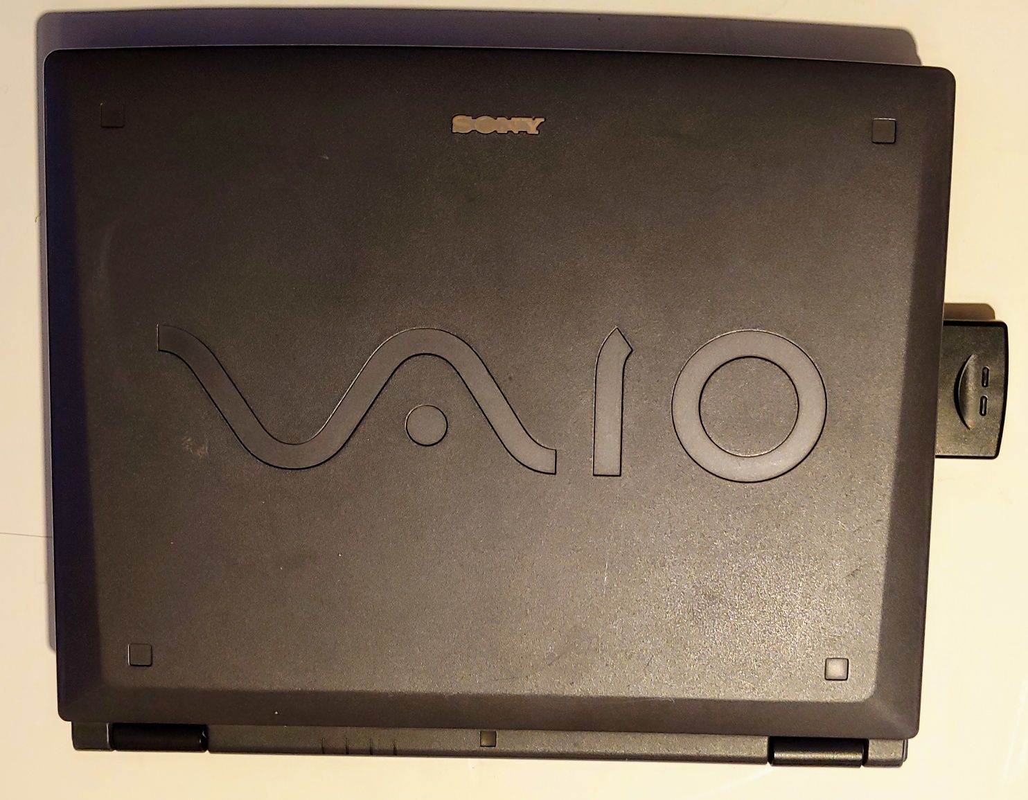 Продавам лаптопи Sony VAIO